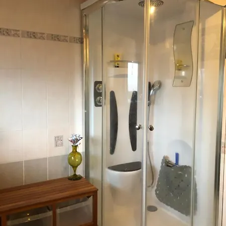 Maison De Varennes 3*